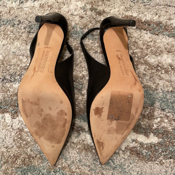 Saks Fifth Ave classic black heels, size 7.5 - Picture 5 of 5